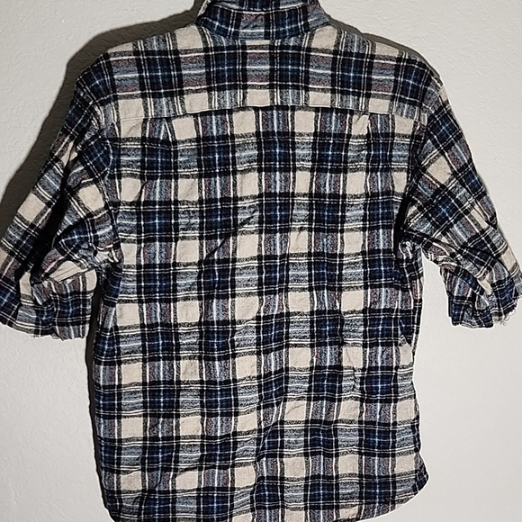 Pendleton Shirt Mens Plaid Size L but runs small Fits M Cut Off Sleeve - Picture 4 of 16
